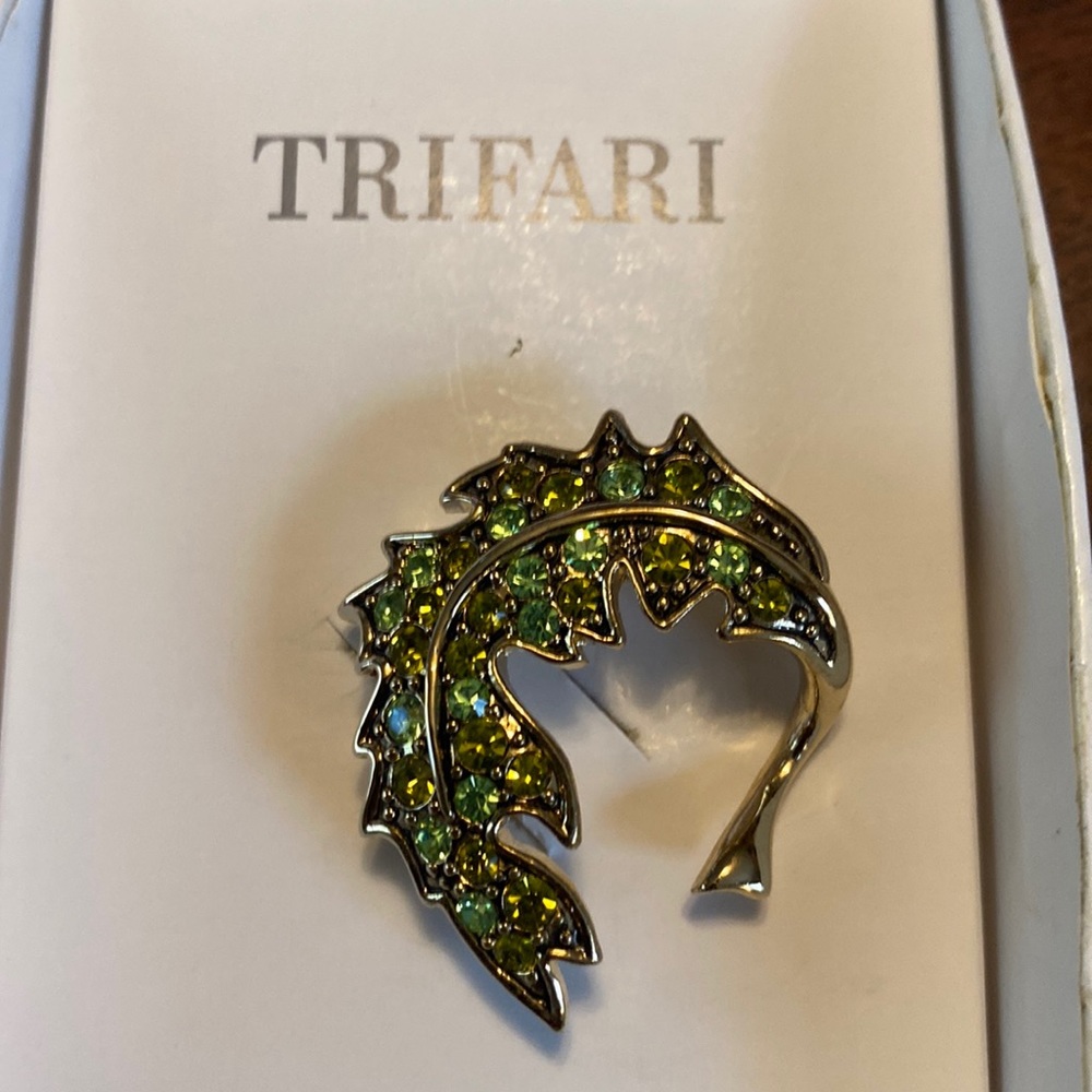 Trifari pin
